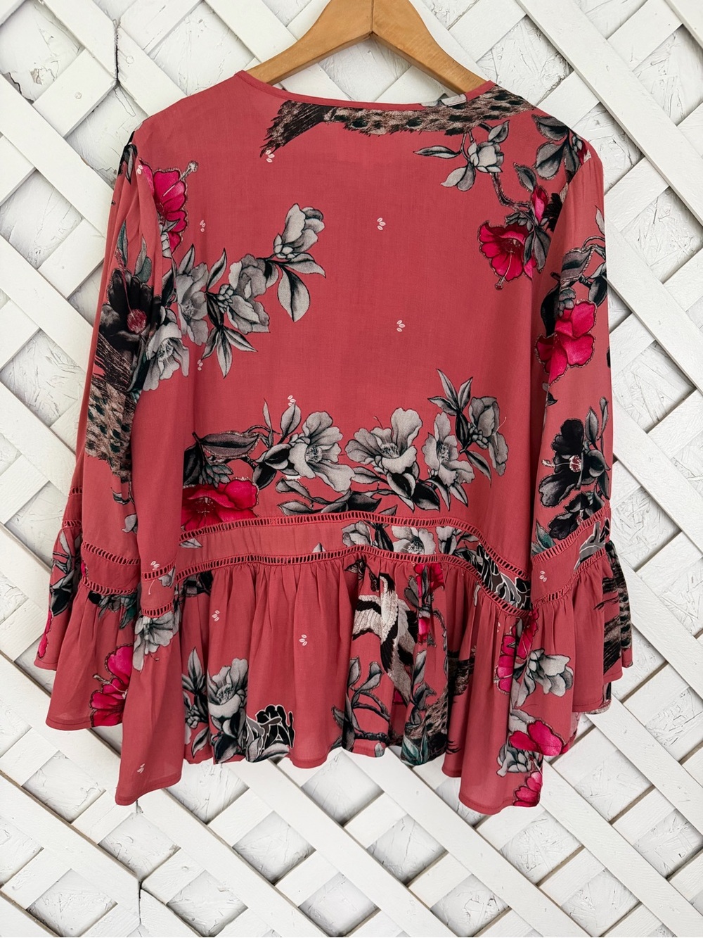 Jaase Boho Floral Tie-Neck Peasant Top Tassel Bell Sleeve Rose Large - Picture 3 of 8